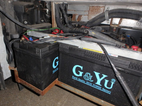 サブバッテリー(G&Yu MF31MS-850)の交換　キャンピングカーデイブレイク