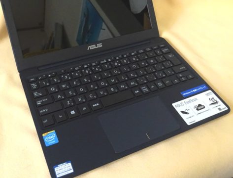 ASUSU Eeebook X205TA B5ノートのキーボード