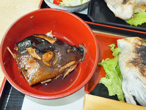 垂水の「海の桜勘」カンパチのかぶと煮