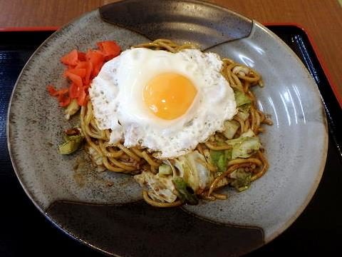 秋田自動車道錦秋湖SAで食べた横手やきそば