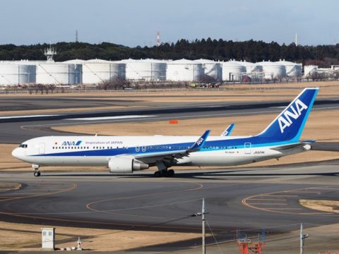 成田空港で撮影したB767-300ERウイングレット付き