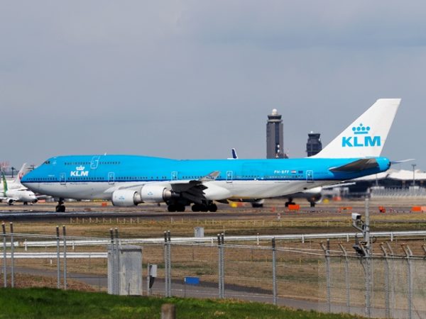 KLMオランダ航空のB747-400成田空港