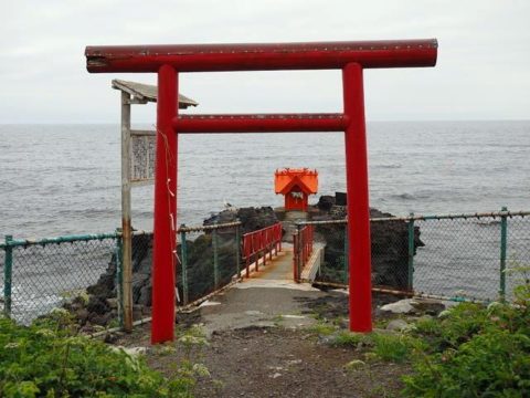 北海道利尻島にある北のいつくしま弁天宮