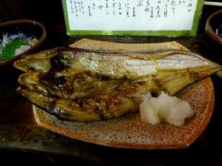 稚内の居酒屋、蝦夷の里のホッケの開き