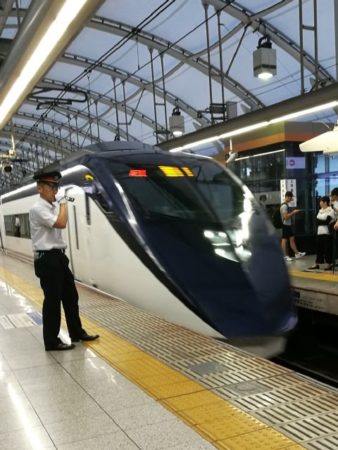 スカイライナー、日暮里駅