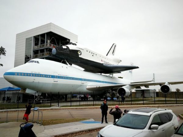 ヒューストン宇宙センターのジャンボとスペースシャトル