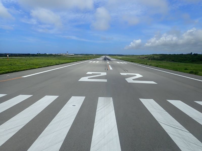 石垣空港滑走路