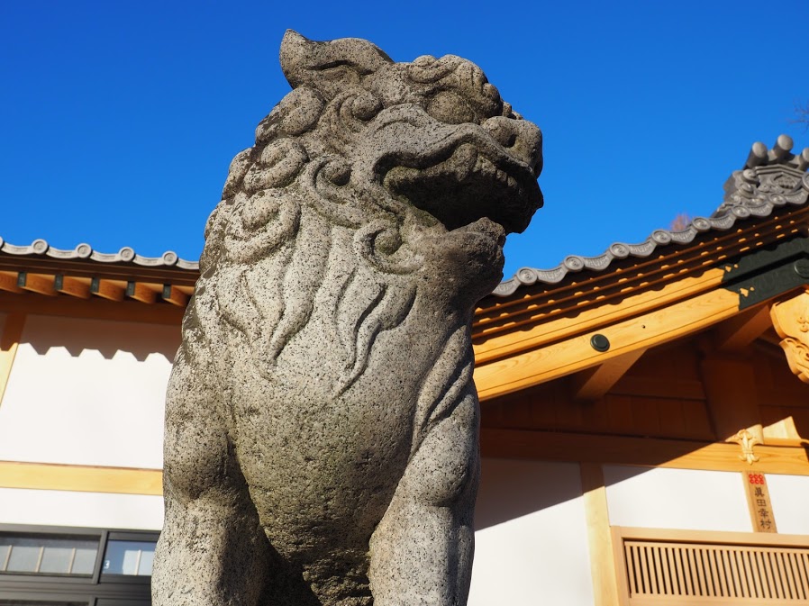 真田神社の狛犬。長野県上田市