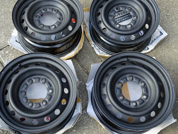 ２００系ハイエースの純正スチールホイールをヤフオクで購入